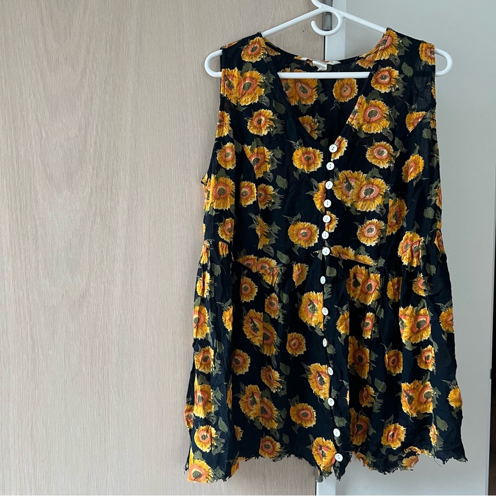 Vintage sunflower dress
